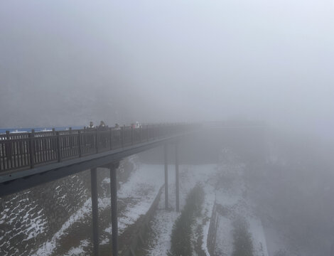 云台山天桥雾雪