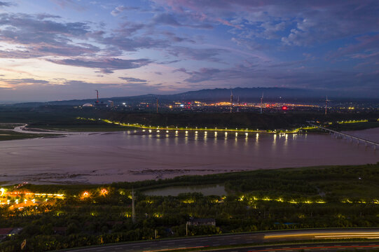 黄河夜色