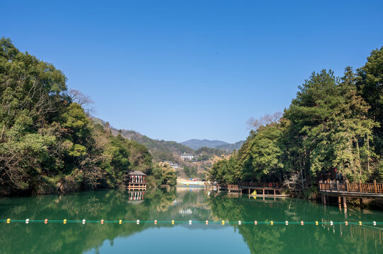 南昌湾里洪崖丹井的大水库