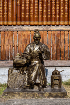 茶仙陆羽雕像