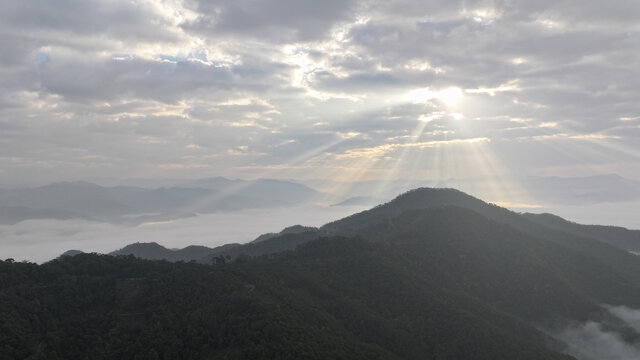 邦东云海