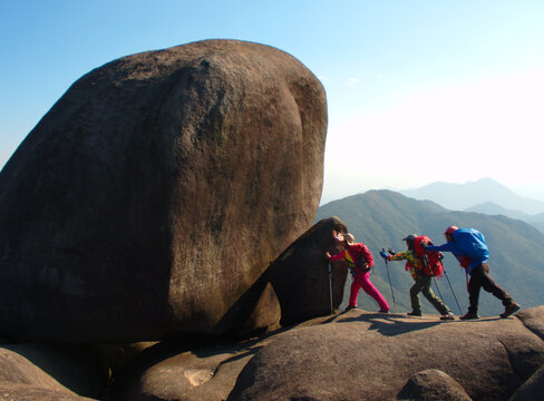 高山奇石