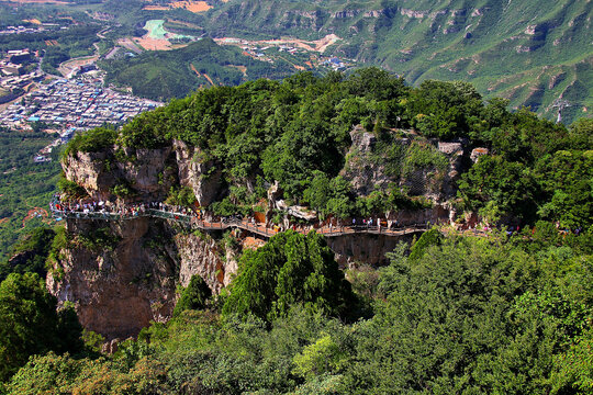 云台山栈道悬崖峭壁