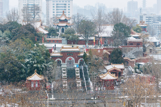 航拍徐州户部山戏马台雪景