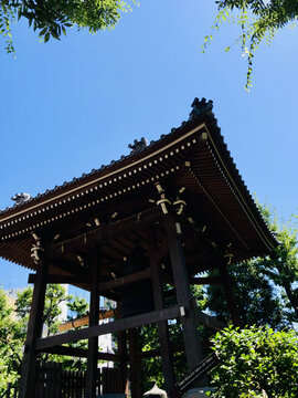 东京浅草寺内钟亭