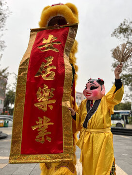 舞狮拜年