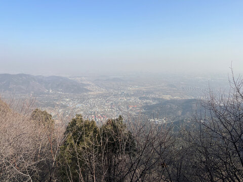 冬季香山旅游风景图