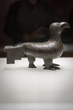 青铜器鸟文物