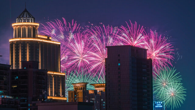 广州白鹅潭春节烟花