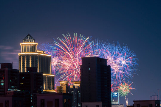 广州白鹅潭春节烟花