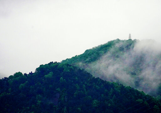 云雾南山