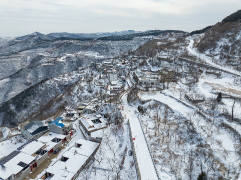 济南拔槊泉村雪景