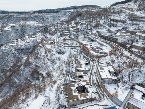 济南拔槊泉村雪景