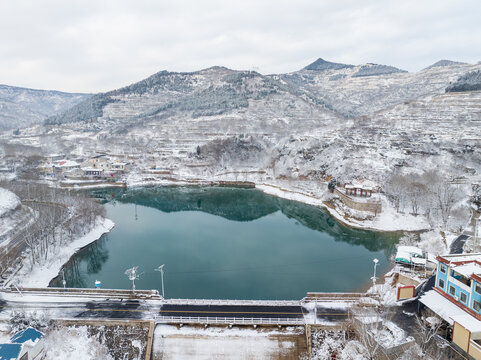 济南彩西路雪景雾凇