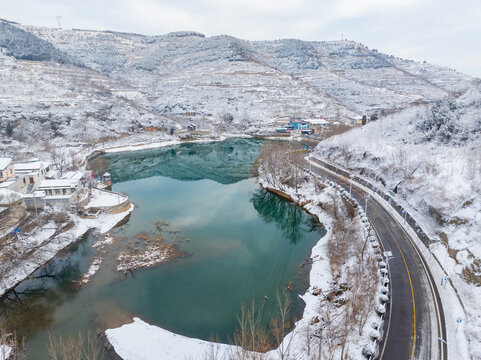 济南彩西路雪景雾凇