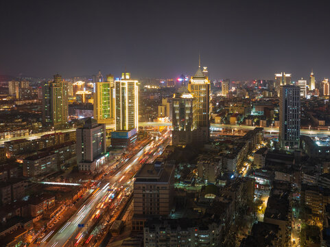 济南趵突泉公园与泉城广场夜景