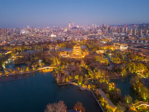 济南大明湖夜景