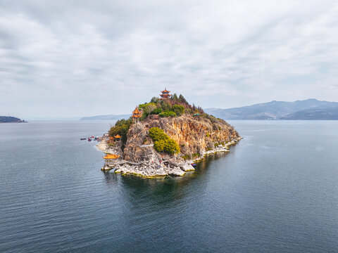 抚仙湖孤山岛