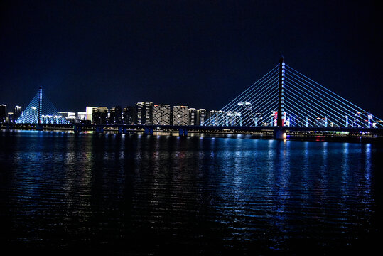 杭州钱塘江大桥夜景