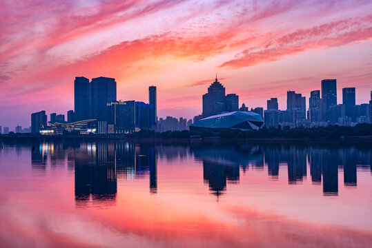 中国辽宁沈阳浑河五里河公园风景