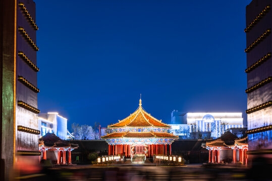 中国辽宁沈阳故宫大政殿夜景