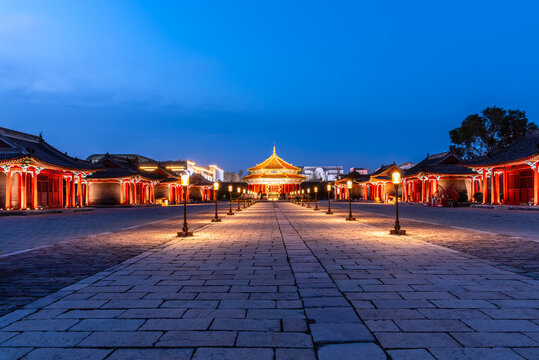 中国辽宁沈阳故宫大政殿夜景