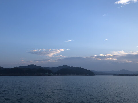 山湖景色