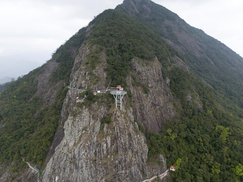 信宜石根山玻璃栈道航拍