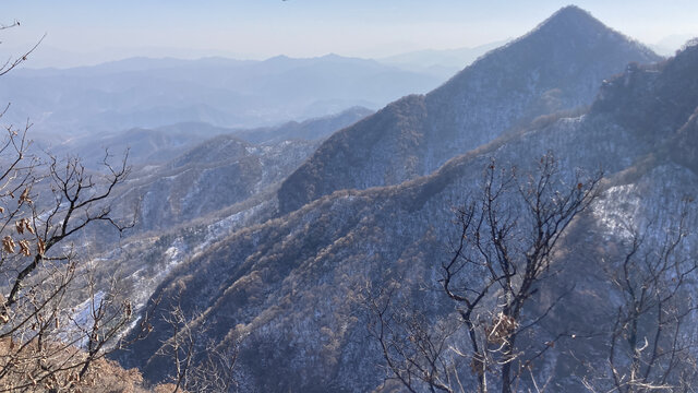 大山与雪