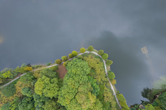 贵阳观山湖公园航拍春景