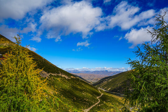 甘孜波瓦山色拉乡