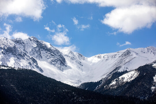 白马雪山