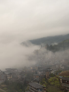 龙脊梯田山寨云海