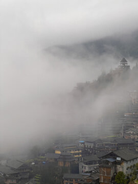 龙脊梯田山村云雾