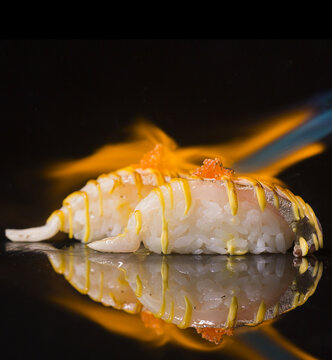 火炙芝士章红鱼寿司