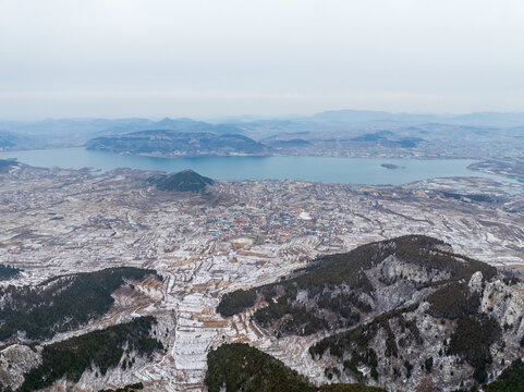 济南三媳妇山雪景