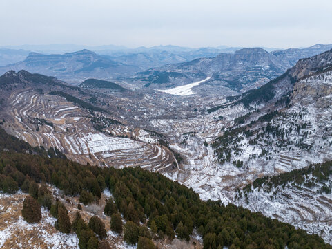 济南三媳妇山雪景