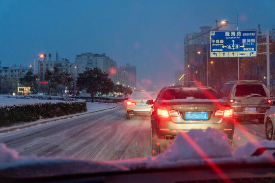 雪中出行