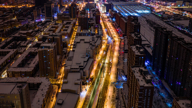 黎明前的长春市冬季雪后风景