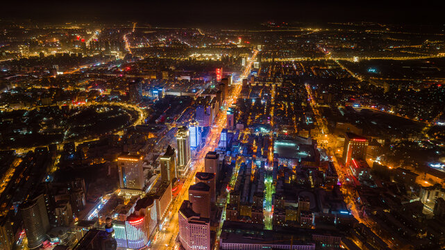 龙年春节里的中国长春城区夜景