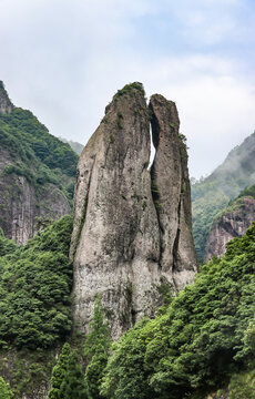 雁荡山鳄鱼峰