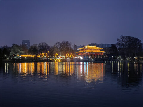 龙堂夜景