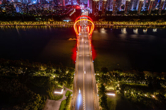 中国辽宁沈阳浑河三好桥夜景