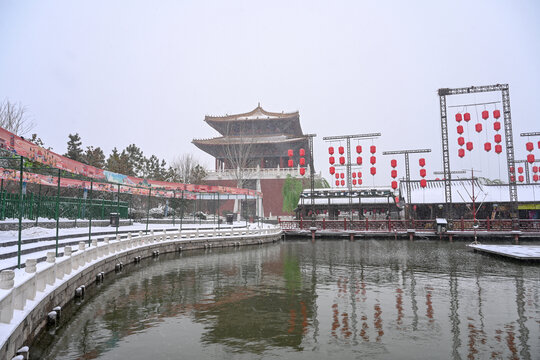 开封清明上河园大雪建筑灯笼雪景