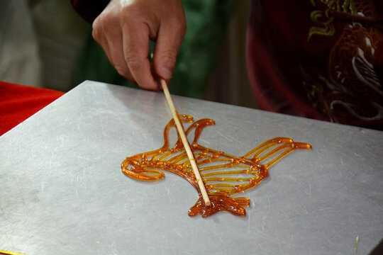 中国传统技艺糖画