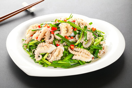 八爪魚炒韭菜
