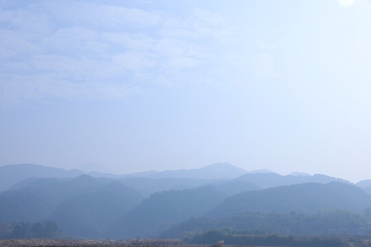 水墨群山