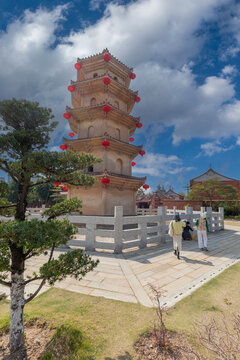 泉州安平桥文化公园瑞光塔