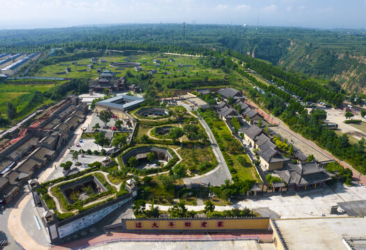 地坑院景区