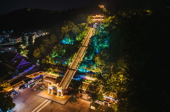 临海江南长城雄镇东南揽胜门夜景